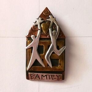 Mixed Metal Family Pin